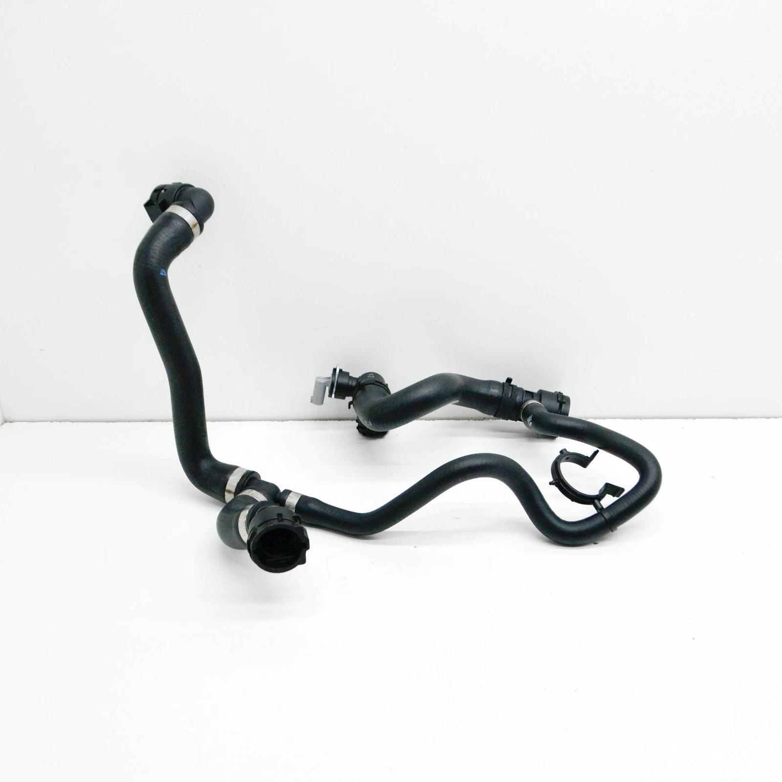 NEW MERCEDES-BENZ E W213 COOLANT FILLING HOSE PIPE A2385012800 ORIGINAL