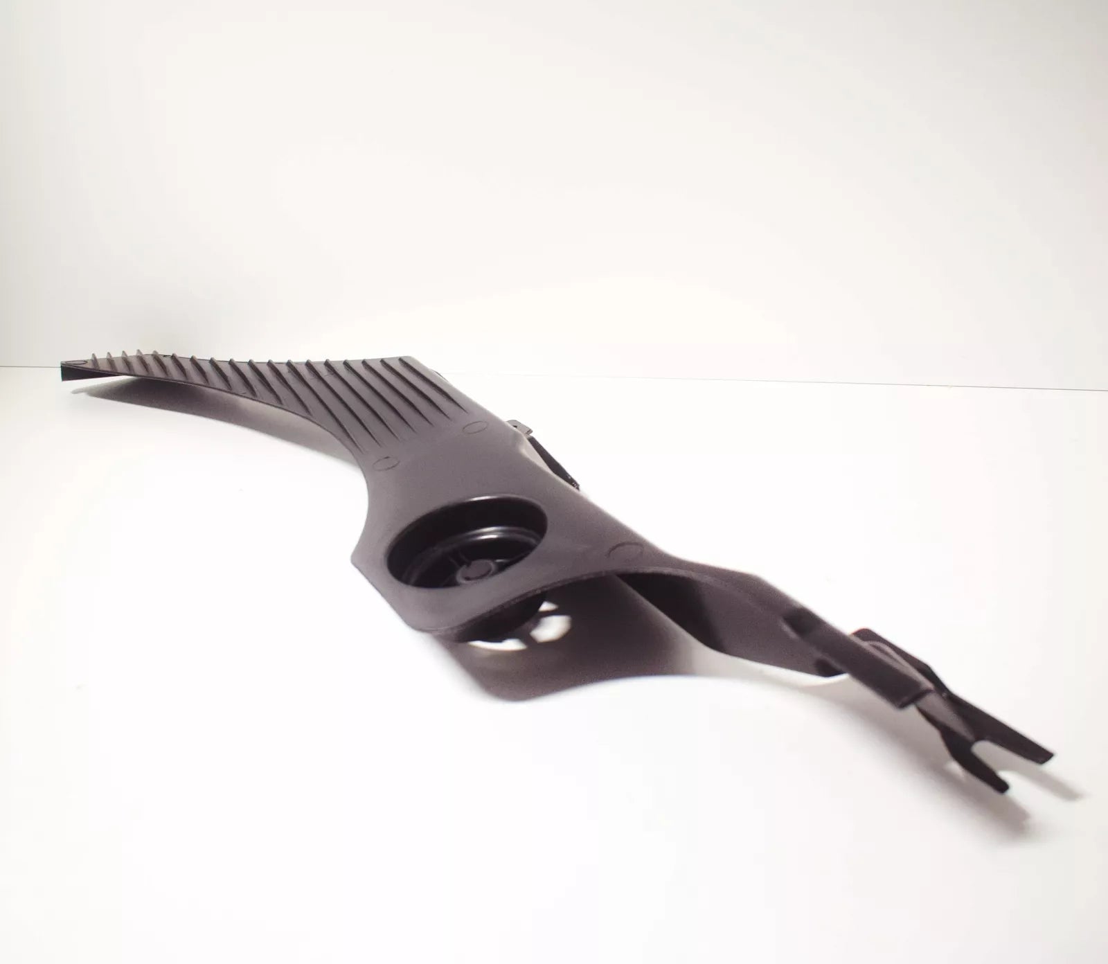 NEW AUDI Q5 8R CENTRE RIGHT UNDERBODY TRIM 8R0825216A