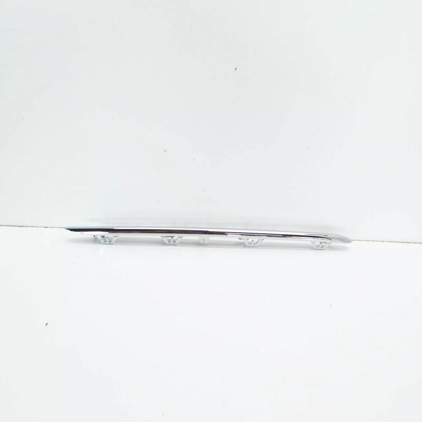 NEW MERCEDES-BENZ CLA COUPE C117 FRONT GRILLE LEFT TRIM A1178850921