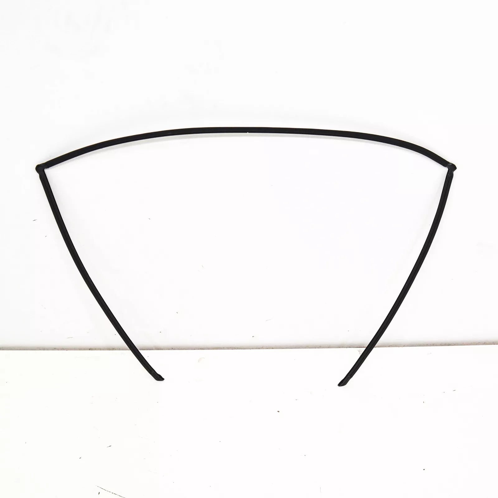 NEW BMW 5 E39 REAR WINDSCREEN SEAL GASKET 51318172755 8172755 2001 ORIGINAL