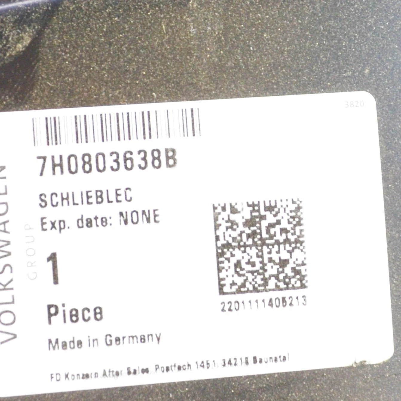 NEW VOLKSWAGEN TRANSPORTER T5 REAR CLOSING PLATE 7H0803638B ORIGINAL