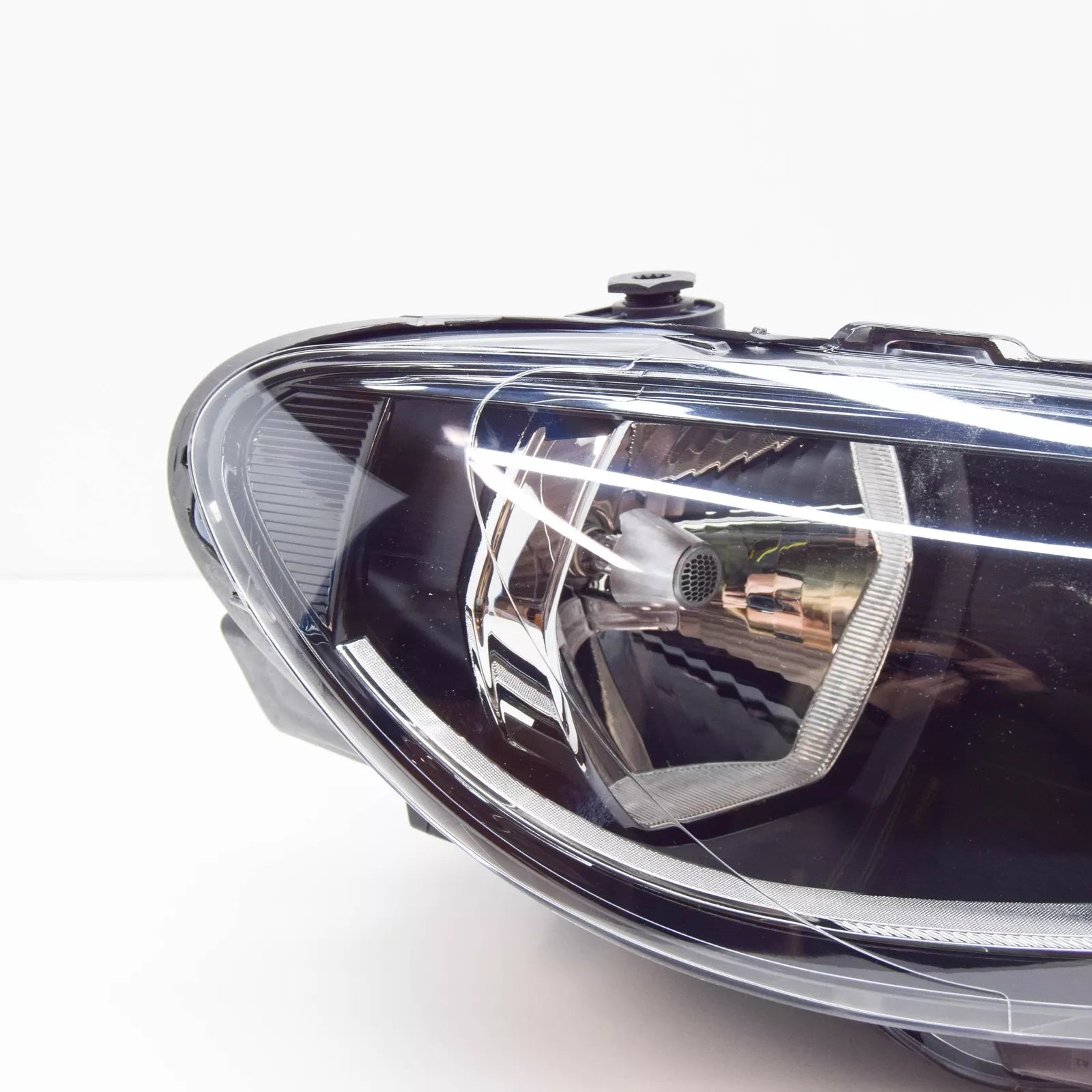 NEW VW SCIROCCO MK3 FRONT RIGHT HEADLIGHT LHD 1K8941006Q ORIGINAL