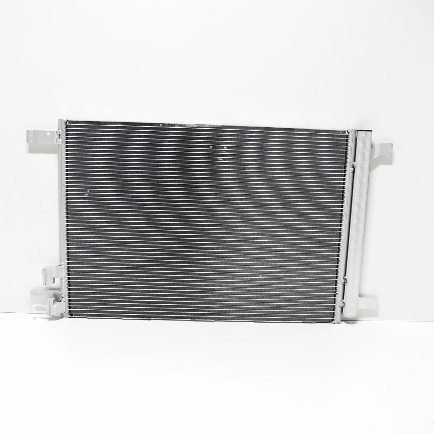 NEW VOLKSWAGEN GOLF MK7 A/C RADIATOR 5Q0816411AR ORIGINAL