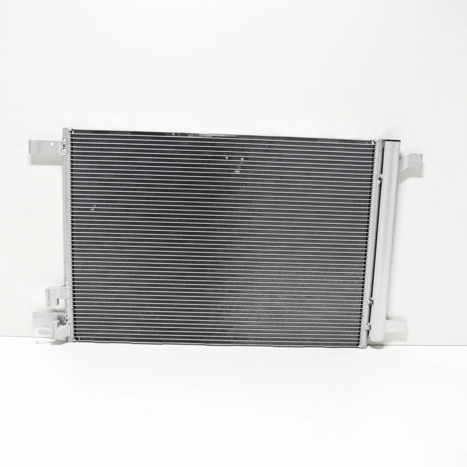 NEW VOLKSWAGEN GOLF MK7 A/C RADIATOR 5Q0816411AR ORIGINAL