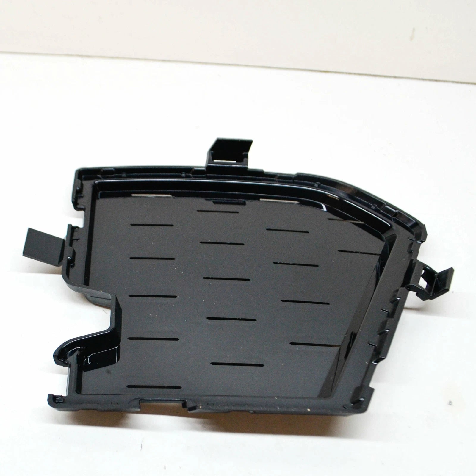 NEW BMW X6 G06 M FRONT BUMPER LEFT GRILLE COVER 51118092291 ORIGINAL