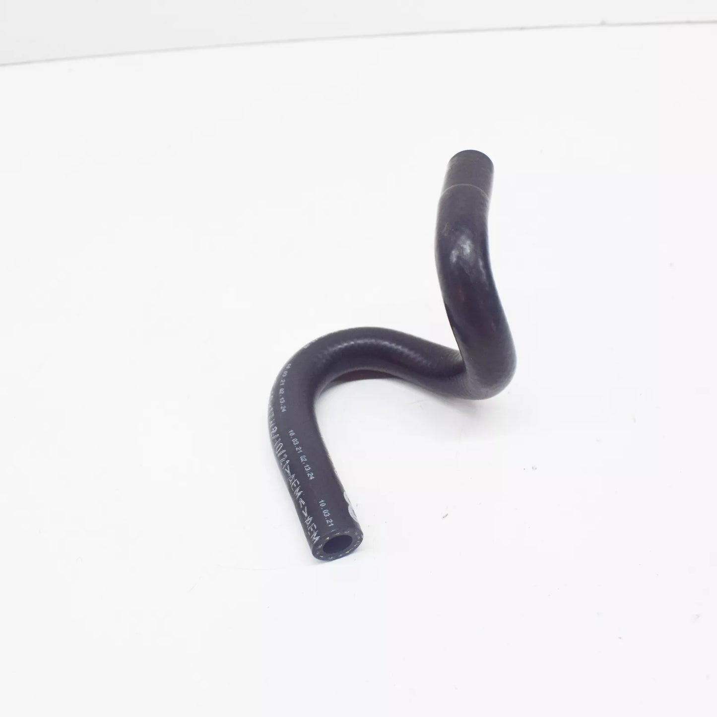 NEW MERCEDES-BENZ VITO W639 COOLING PIPE- PUMP MOLDED HOSE A6394661381