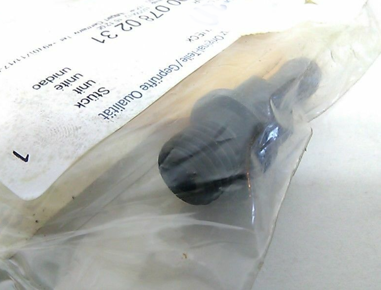 new mercedes-benz e w212 fuel line low pressure connection a0000780231 original