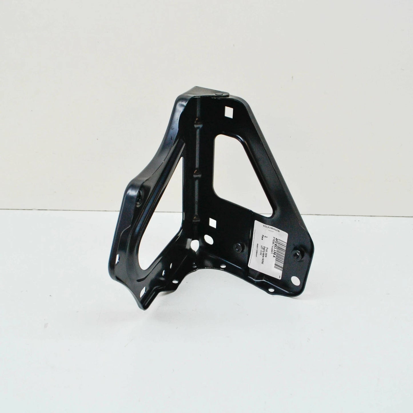 NEW AUDI A6 C6 FRONT RIGHT FENDER BRACE 4F0821136A