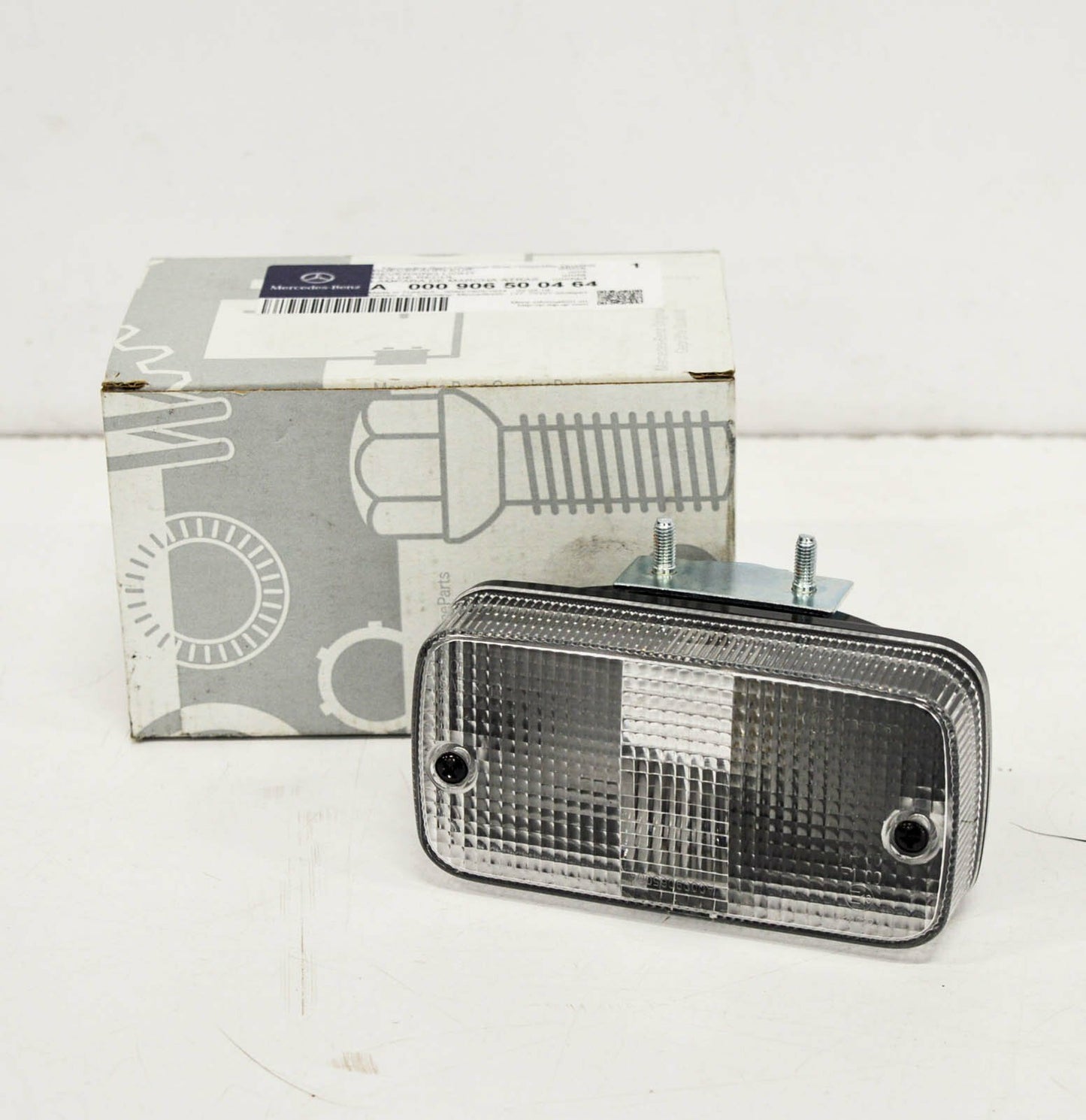 NEW MB G W463 AMG REAR RIGHT REVERSING LIGHT A0009065004 64 ORIGINAL