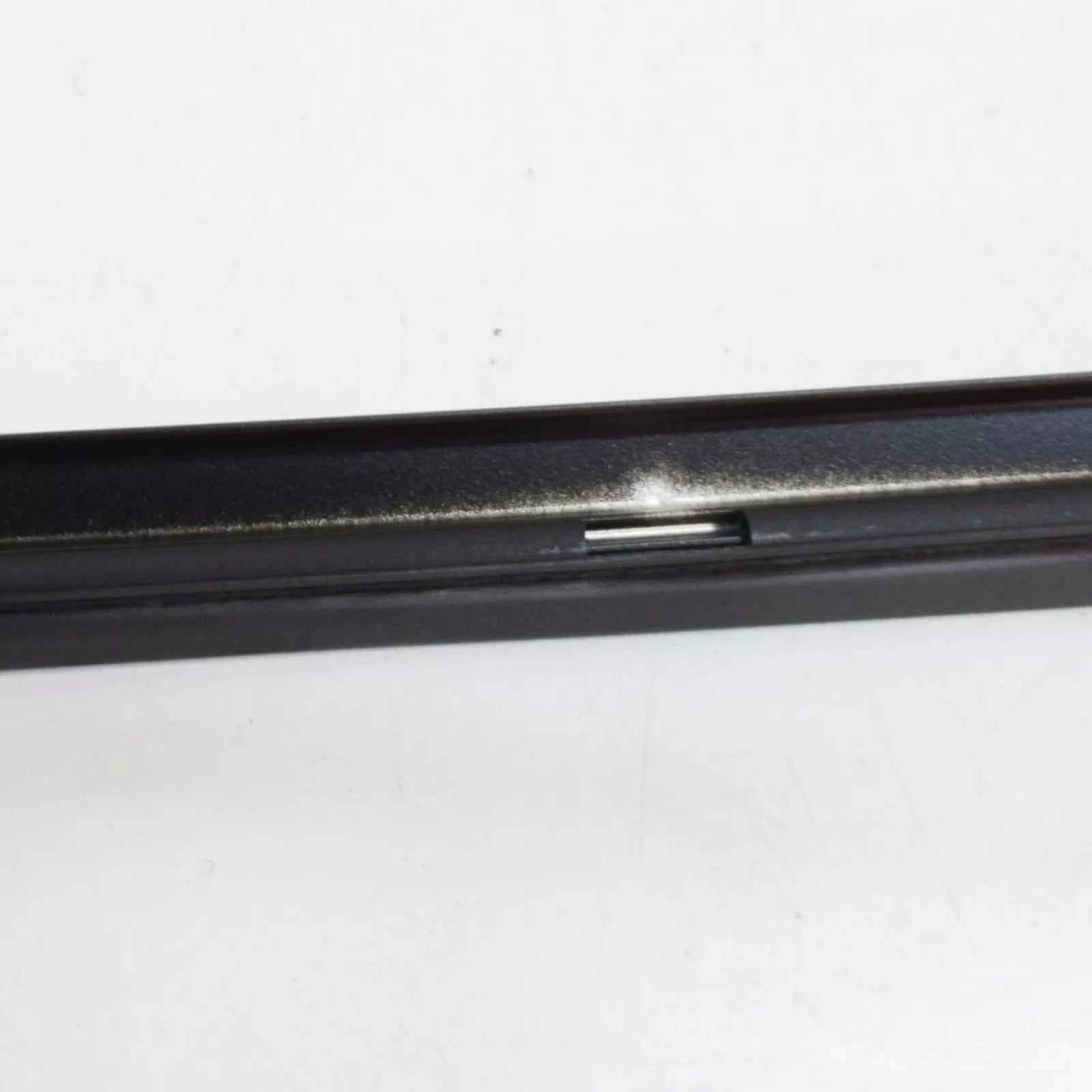 NEW BMW 5 E34 FRONT WINDSHIELD LEFT DECORATIVE FRAME 51318117457 8117457