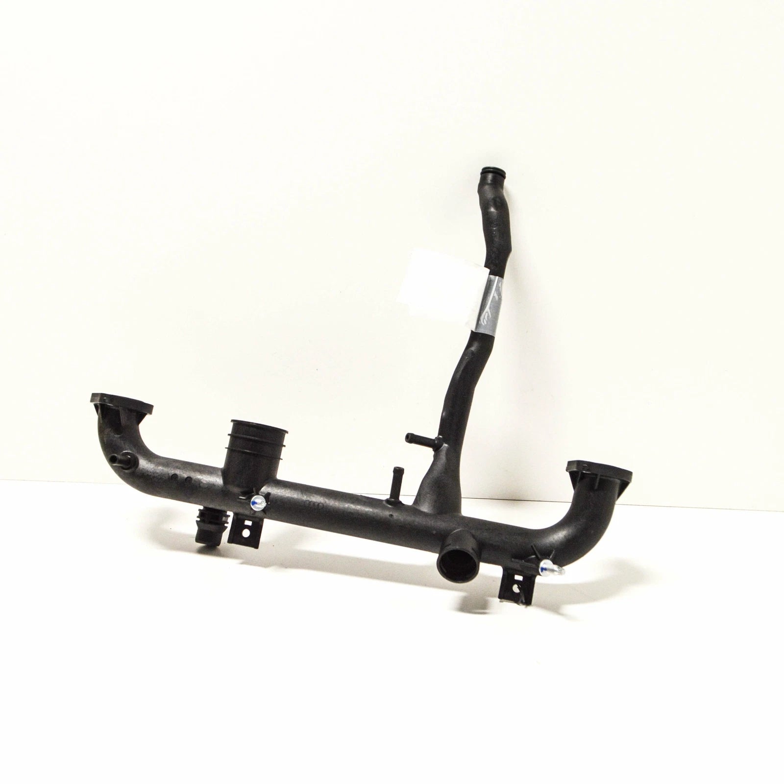 NEW AUDI A6 C6 CYLINDER HEAD COOLANT PIPE 06C121085H