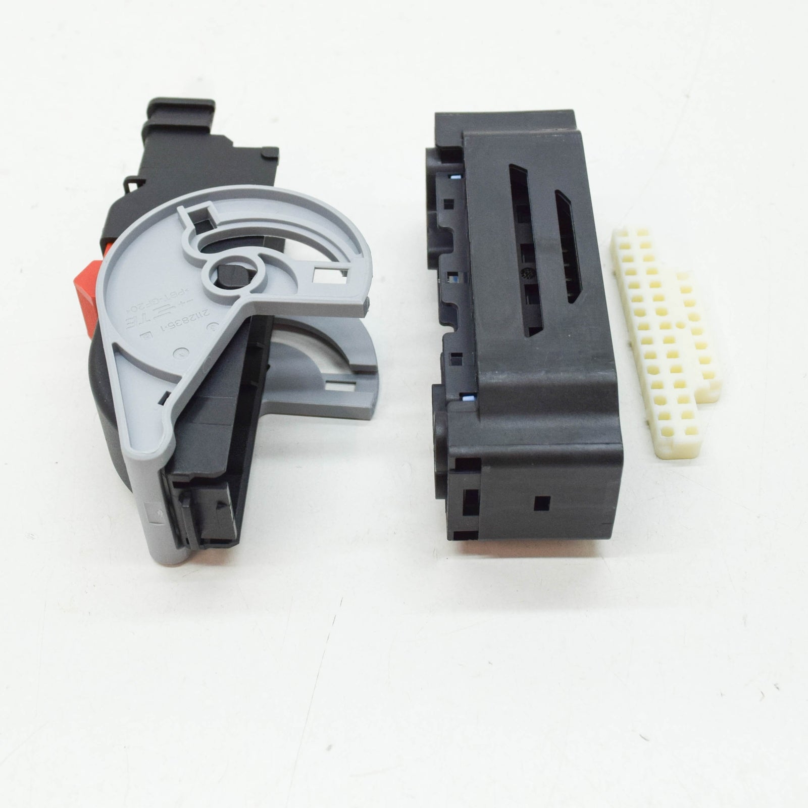 NEW VW TIGUAN AD MK2 LOCKING MECHANISM FLAT HOUSING CONTACT 4M0998046 ORIGINAL