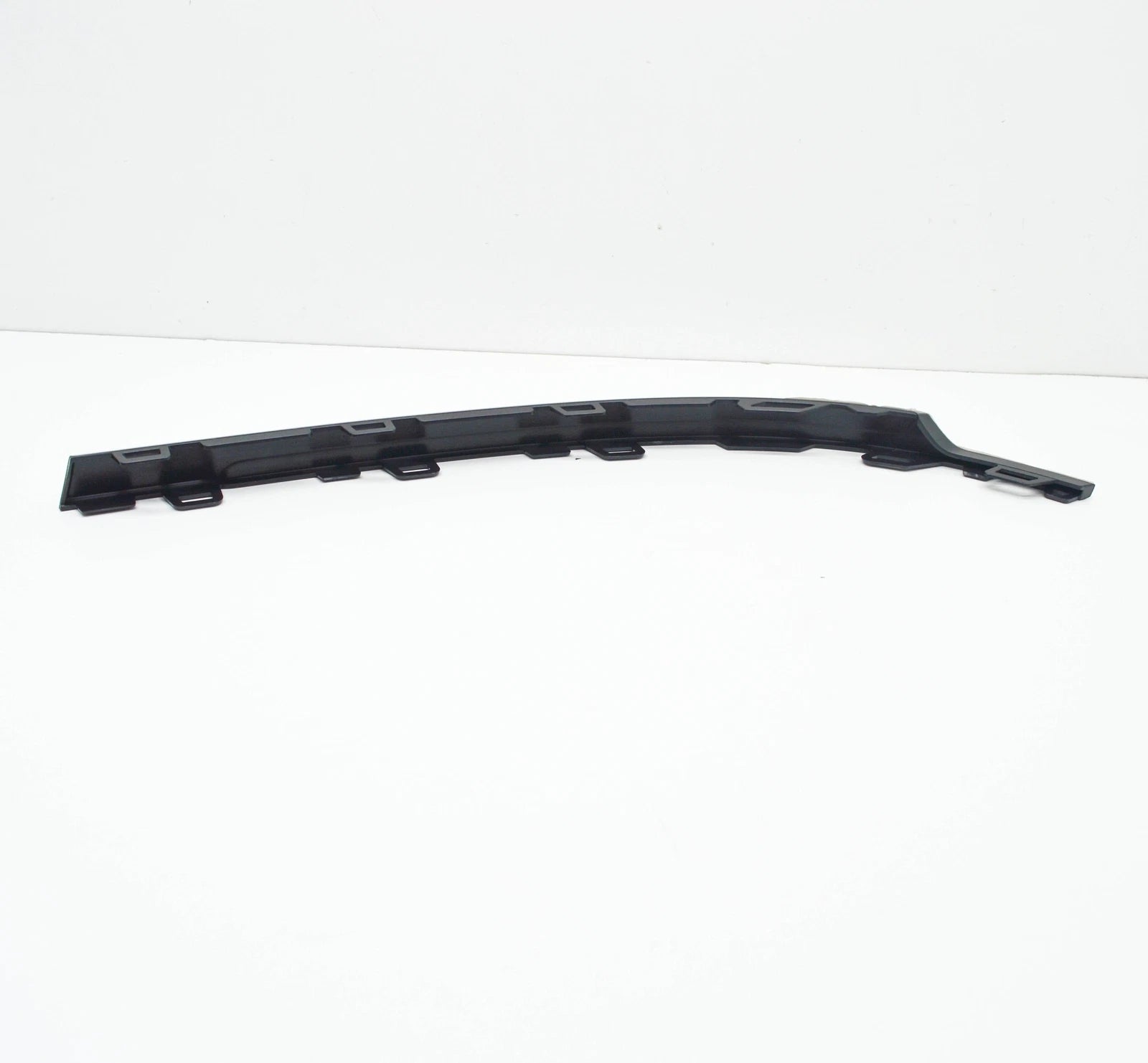 NEW VOLKSWAGEN TIGUAN AD REAR LEFT BUMPER MOLDING 5NN853841A041