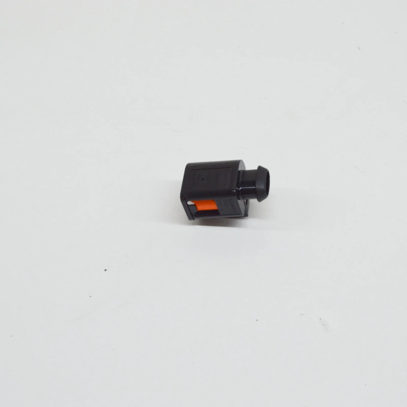 NEW AUDI A1 MK1 ALTERNATOR FLAT CONNECTOR HOUSING 2 PIN 4D0971992B ORIGINAL