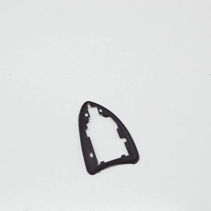 NEW BMW X5 E53 RIGHT OUTER DOOR HANDLE BASE PAD SEAL 51218243632 8243632