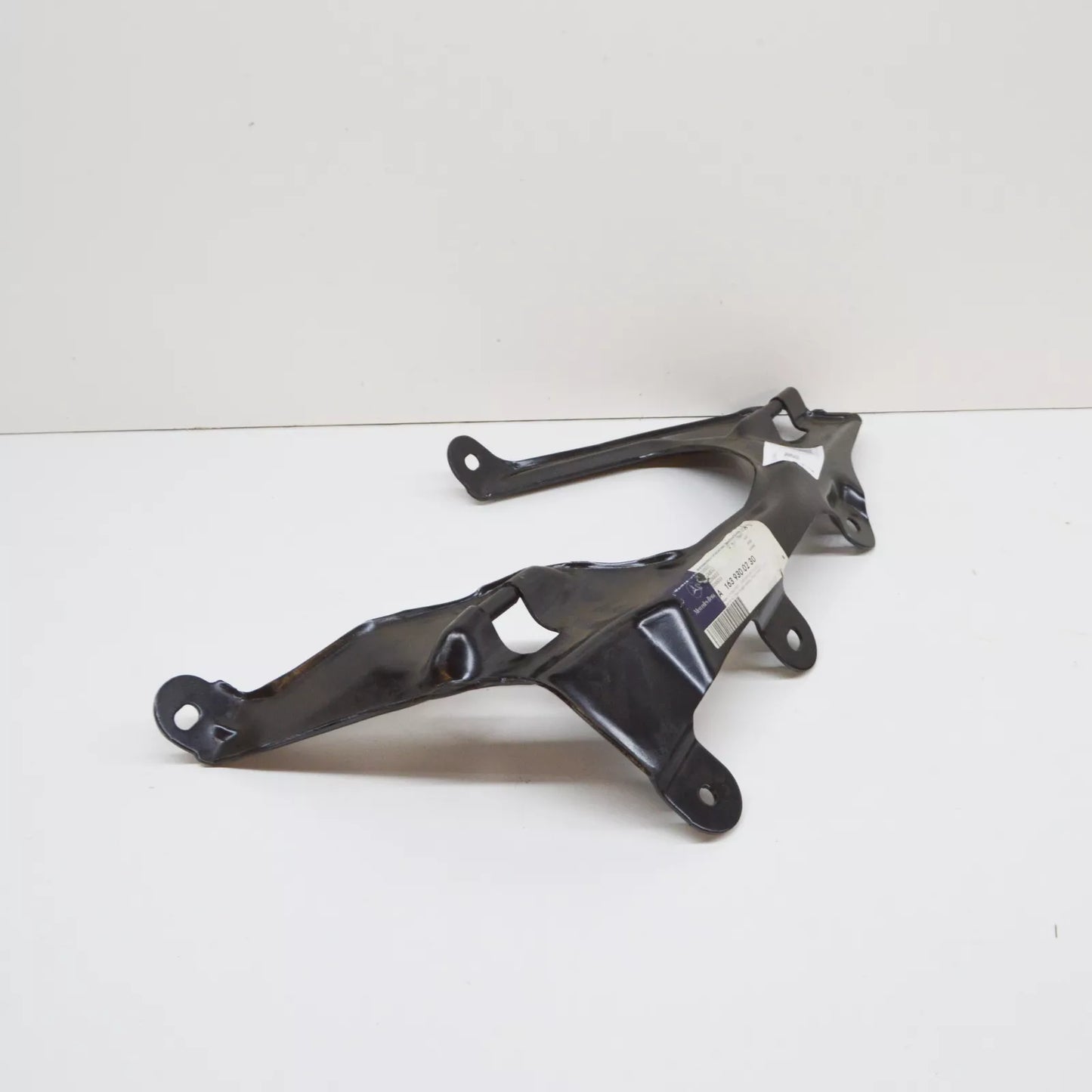 NEW MERCEDES-BENZ ML W163 FOLDING SEAT RIGHT CONSOLE BRACKET A1639300230