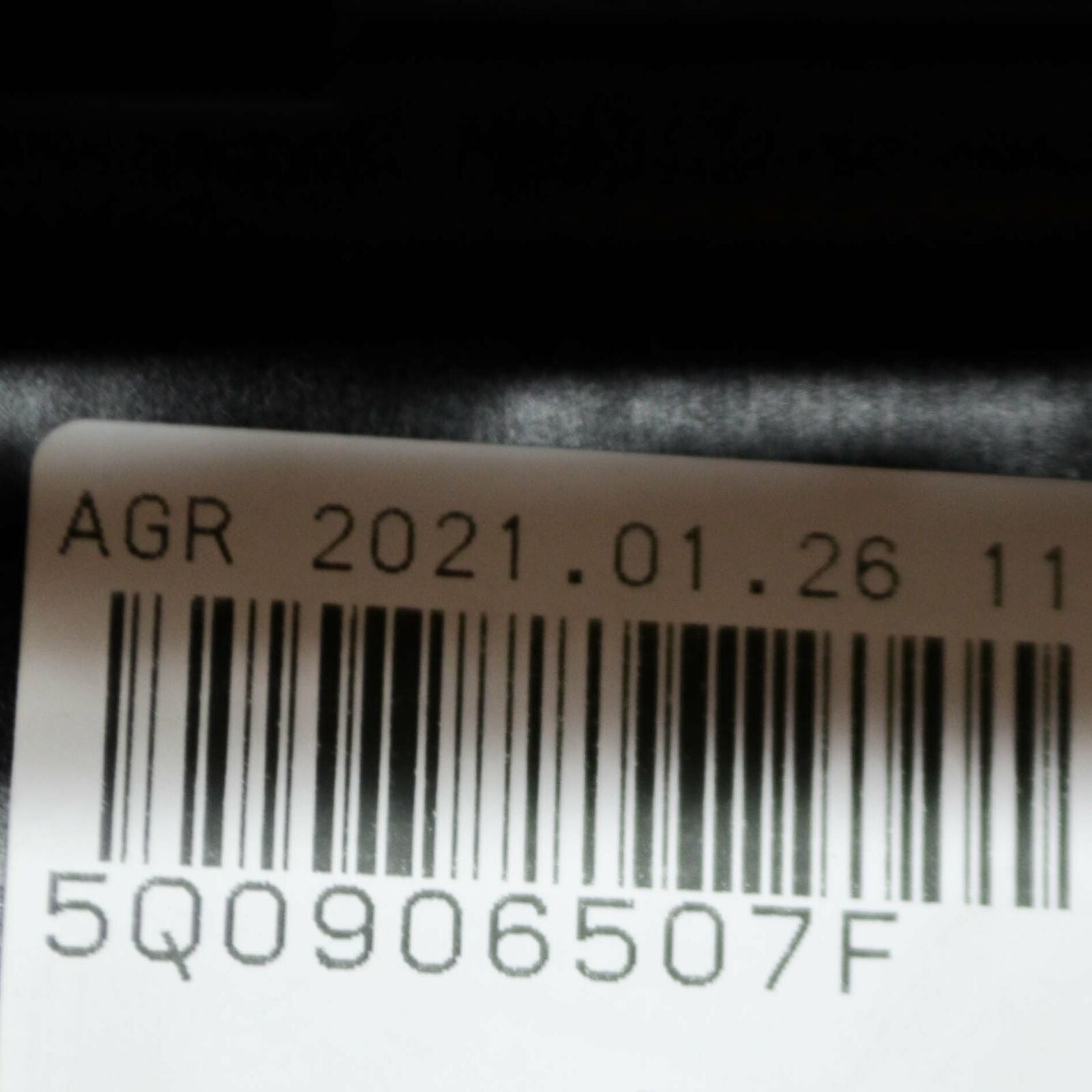 NEW VOLKSWAGEN GOLF MK7 ENGINE CONTROL UNIT RETAINER HOLDER 5Q0906507F ORIGINAL