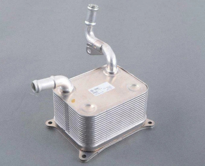 NEW VOLKSWAGEN TOUAREG 7L ENGINE OIL COOLER 079117015P ORIGINAL