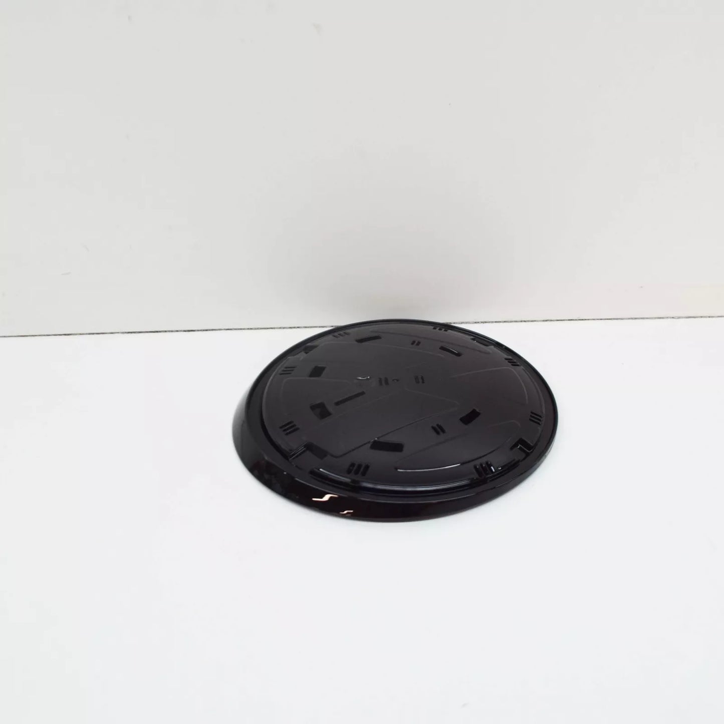 NEW VOLKSWAGEN GOLF MK7 FRONT VW EMBLEM CARRIER 5GE853719041