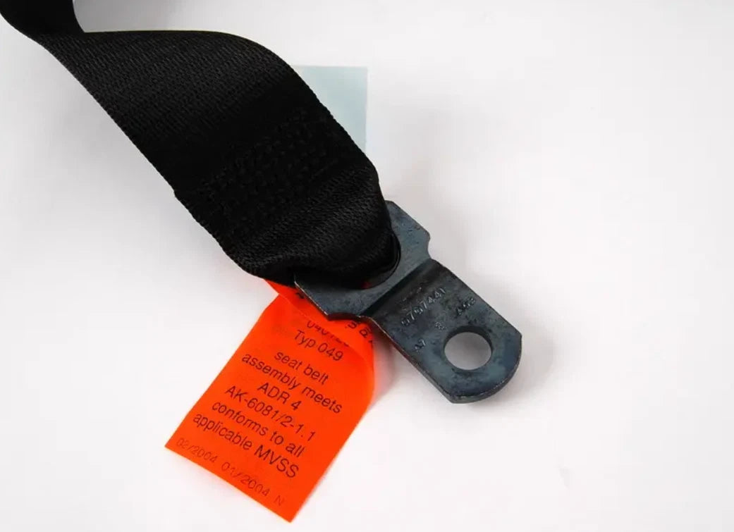 NEW BMW 5 E39 FRONT RIGHT SEATBELT 72118198572 8198572 ORIGINAL