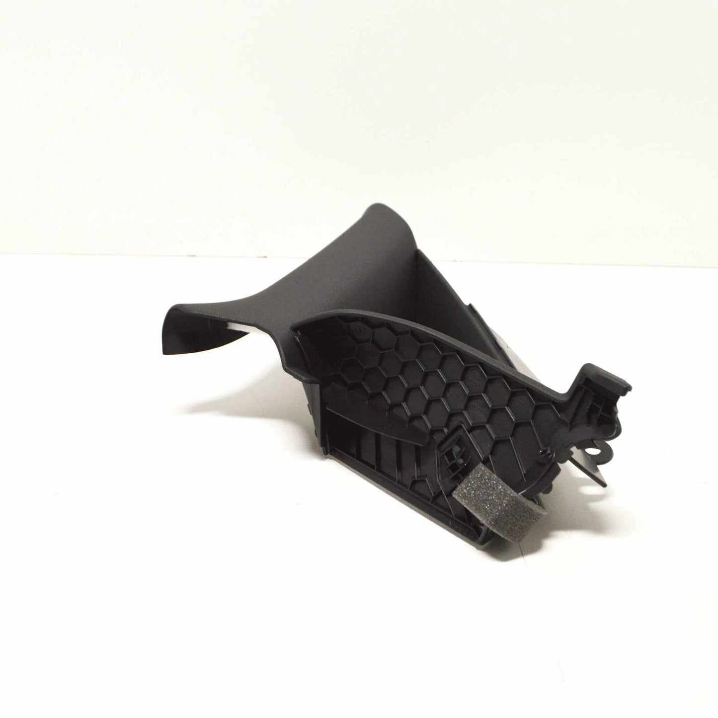 NEW AUDI A3 8V RIGHT INTERIOR QUARTER PANEL TRIM 8V5867288B4PK