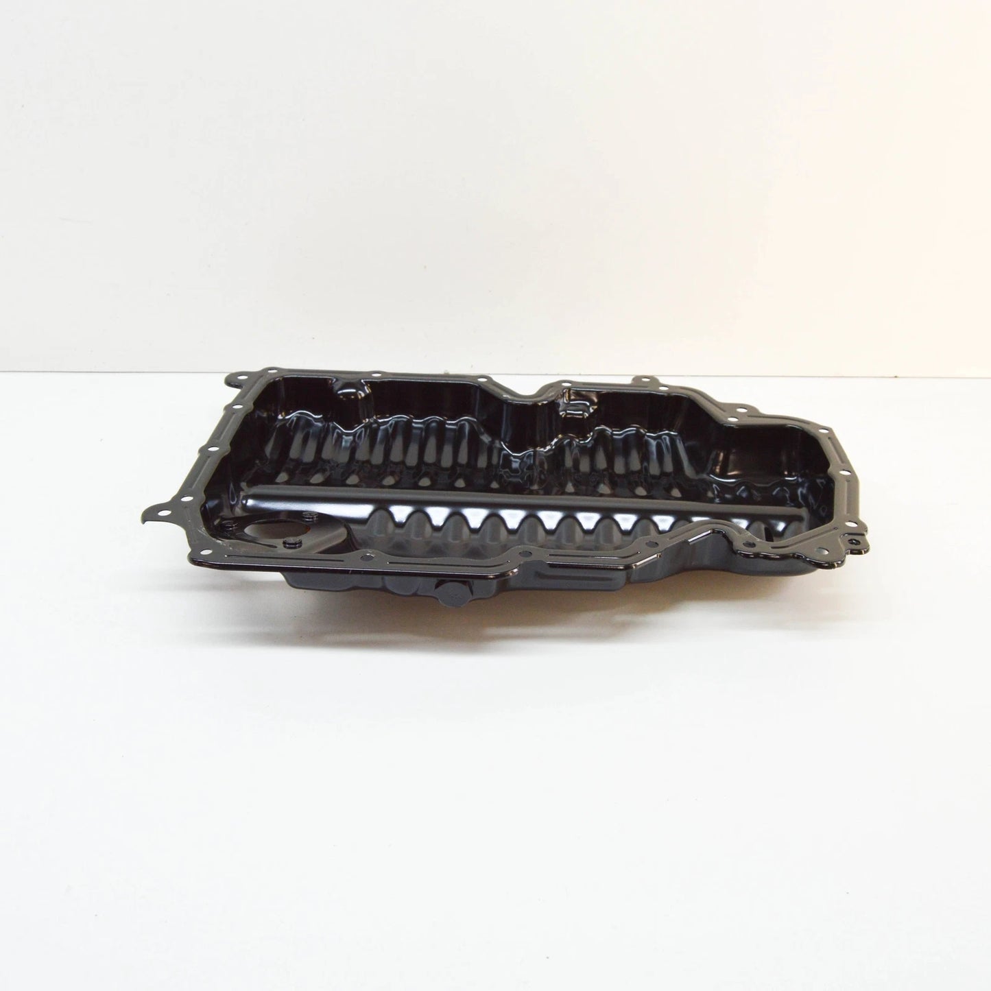 NEW VOLKSWAGEN ARTEON 3H7 ENGINE CRANKCASE OIL PAN LOWER PART 05L103602 ORIGINAL