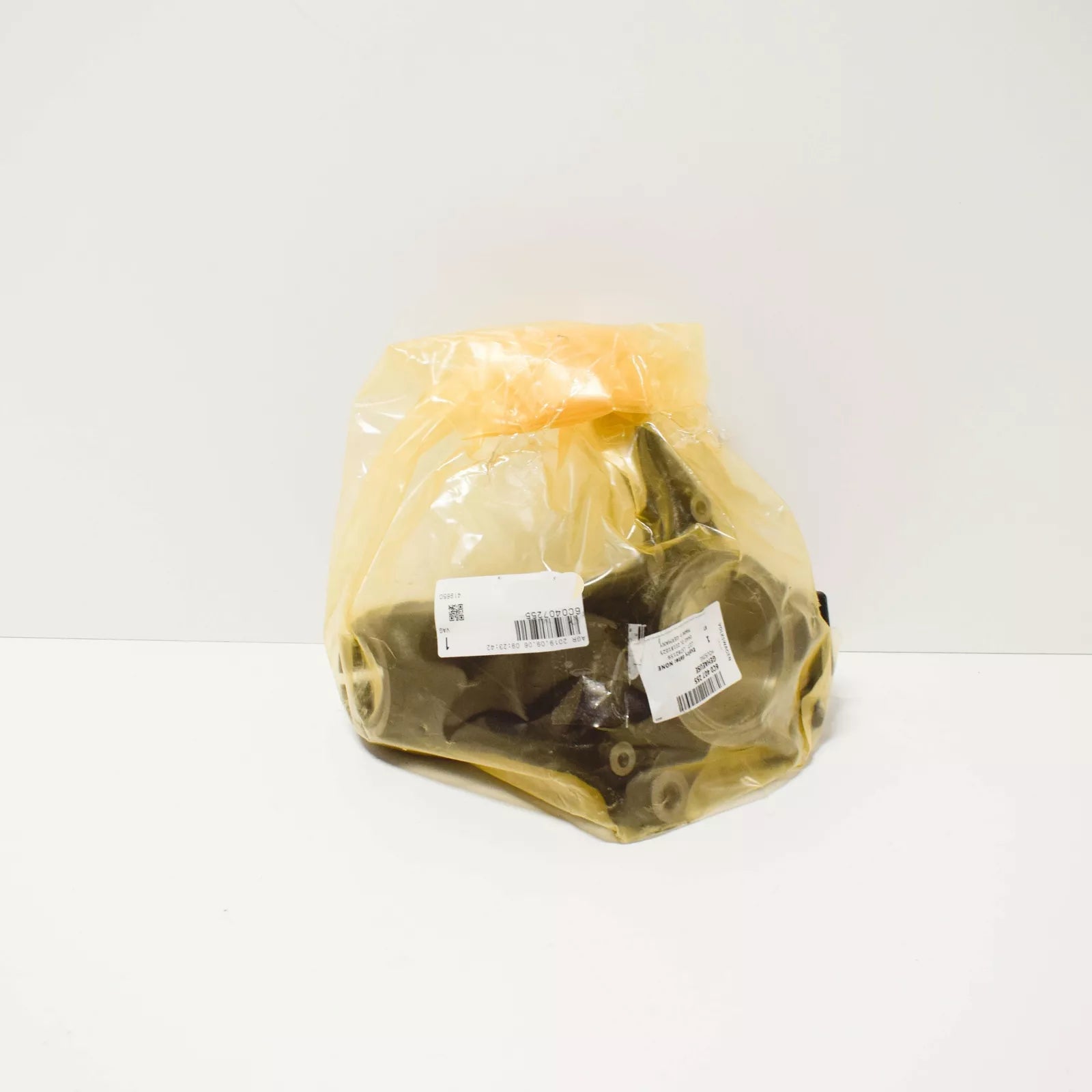 NEW AUDI A1 8X1 FRONT LEFT WHEEL KNUCLE SPINDLE 6C0407255 ORIGINAL