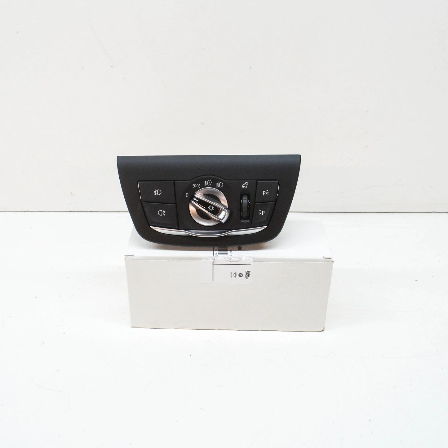 NEW BMW X3 G01 FRONT HEADLIGHT SWITCH CONTROL UNIT 61319472966 ORIGINAL