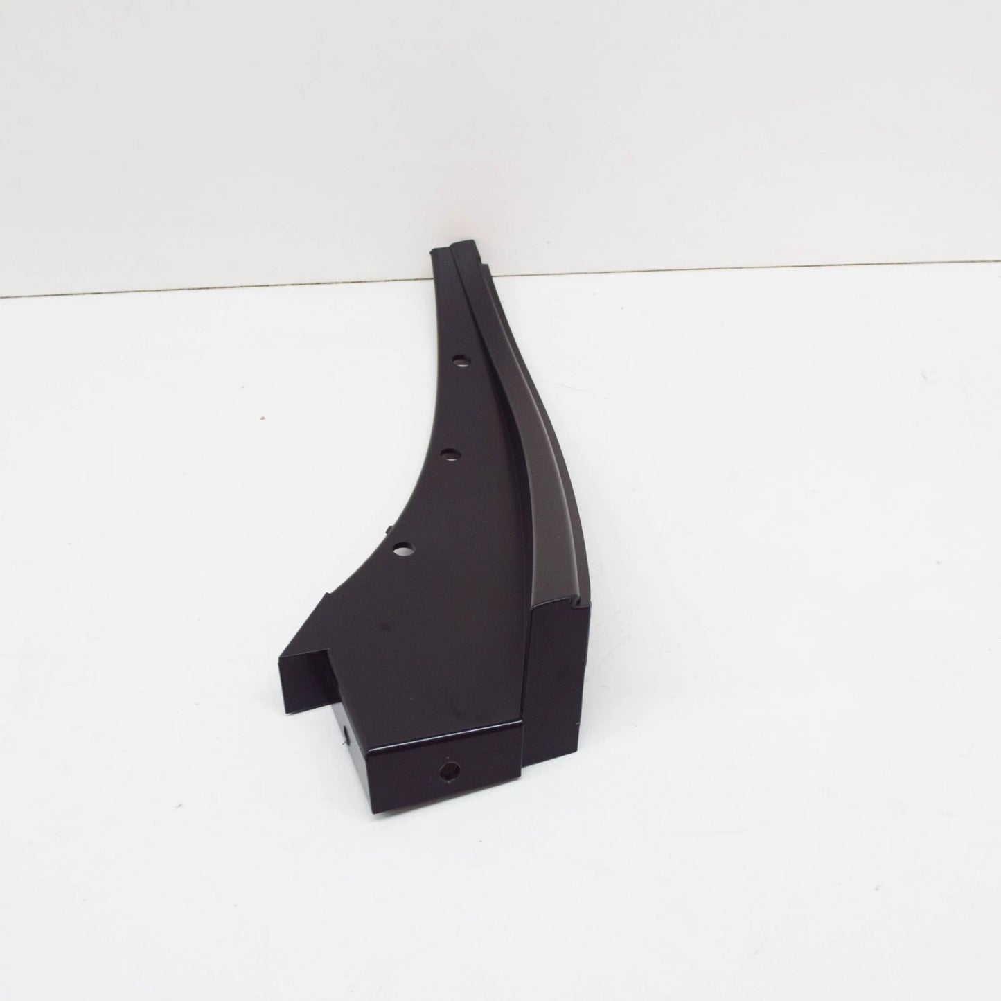 NEW BMW M3 E30 REAR LEFT WHEEL HOUSING COVER 51711961929 ORIGINAL