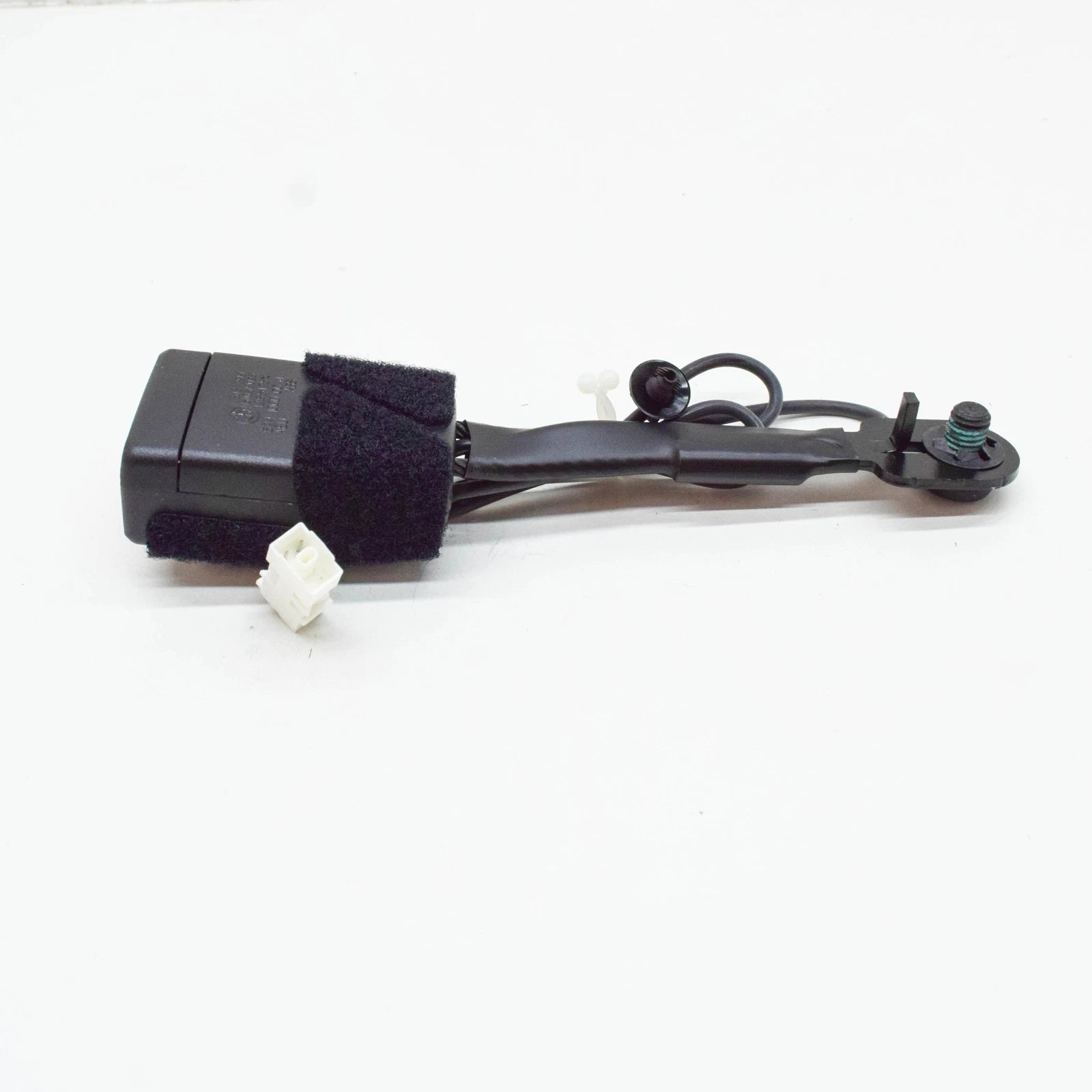 NEW BMW X1 F48 FRONT SEAT BELT 7313299 72117313299 ORIGINAL