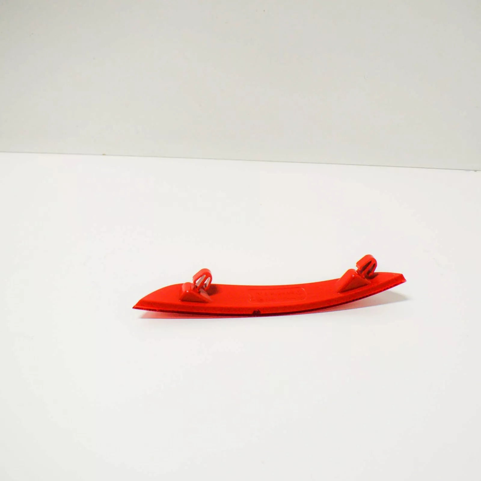 NEW VOLKSWAGEN GOLF PLUS REAR BUMPER RIGHT REFLECTOR 5M0945106G 2007