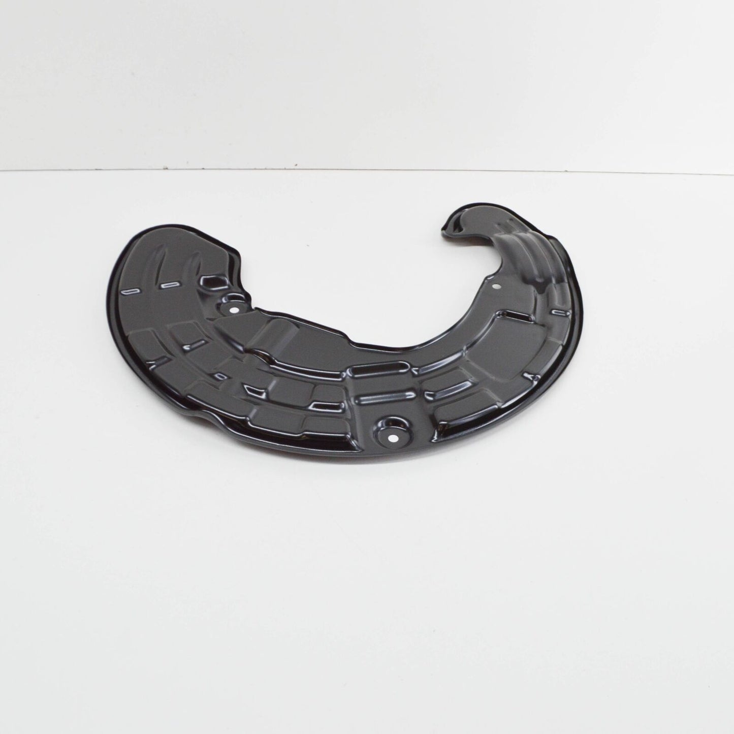 NEW MERCEDES-BENZ A W176 FRONT RIGHT BRAKE DISC DUST SHIELD A1764210620 ORIGINAL