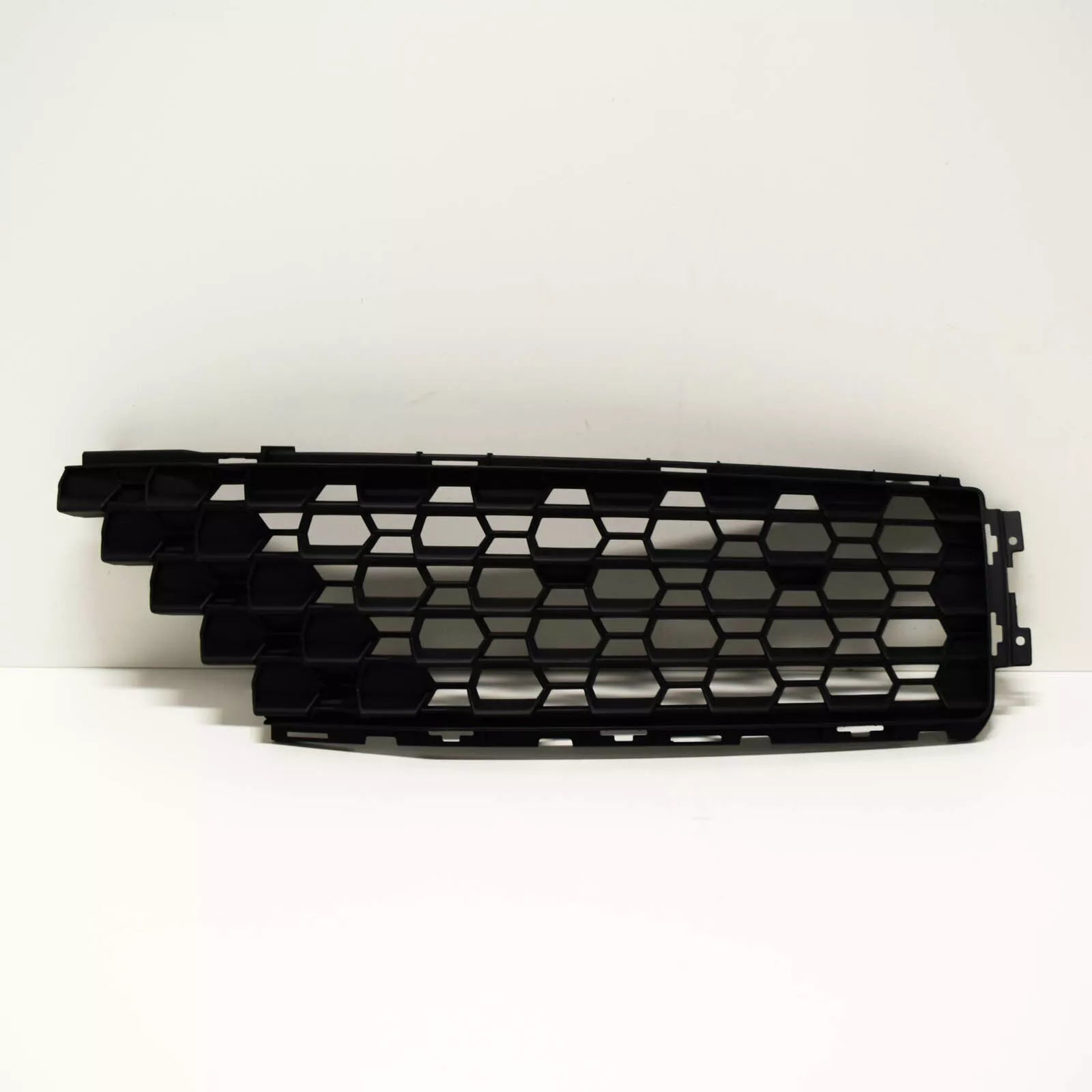 NEW AUDI R8 4S FRONT RIGHT OUTER GRILLE 4S0807698B3FZ