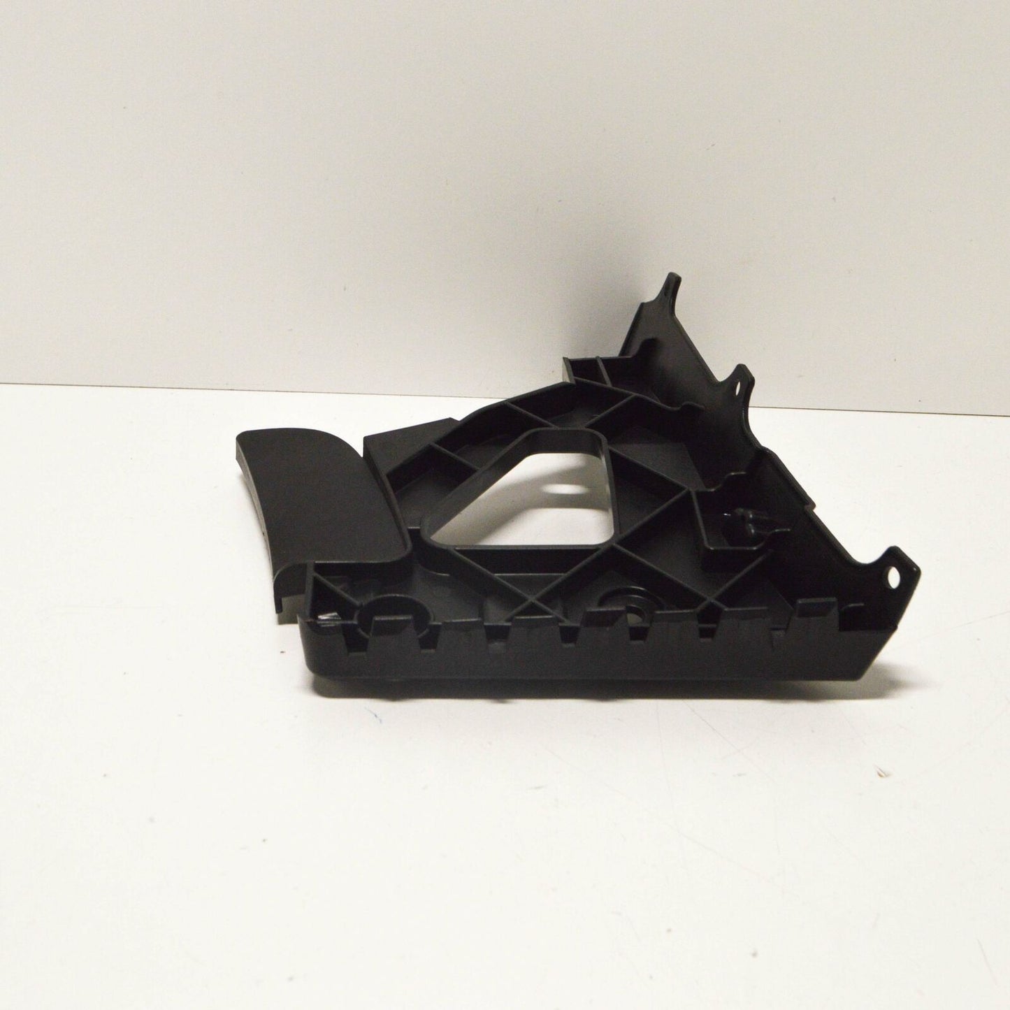 NEW AUDI A6 C6 FRONT BUMPER RIGHT BRACKET 4F0807228C 2008 ORIGINAL