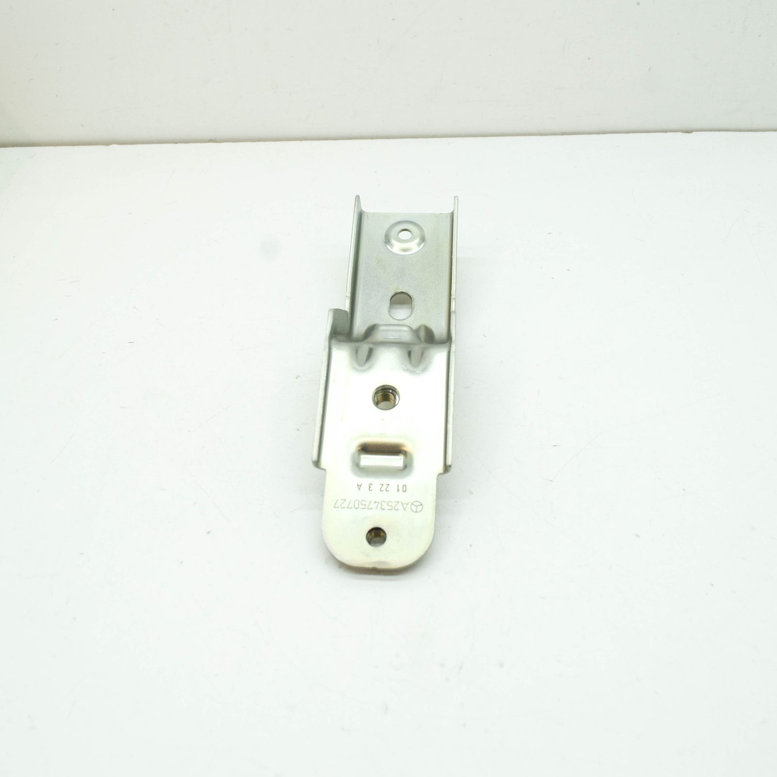 NEW MERCEDES-BENZ GLC X253 ADBLUE CONTAINER TANK BRACKET A2534750727 ORIGINAL