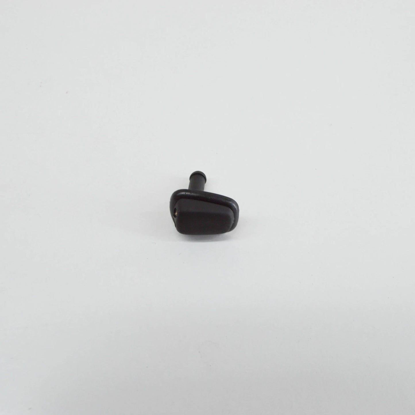 NEW BMW 5 E28 WINDSHIELD WASHER NOZZLE 61661373401 1373401 1986 ORIGINAL