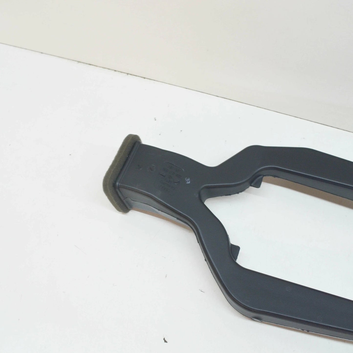 NEW AUDI A4 B8 INSTRUMENT PANEL DASH AIR DUCT 8K0857039 ORIGINAL