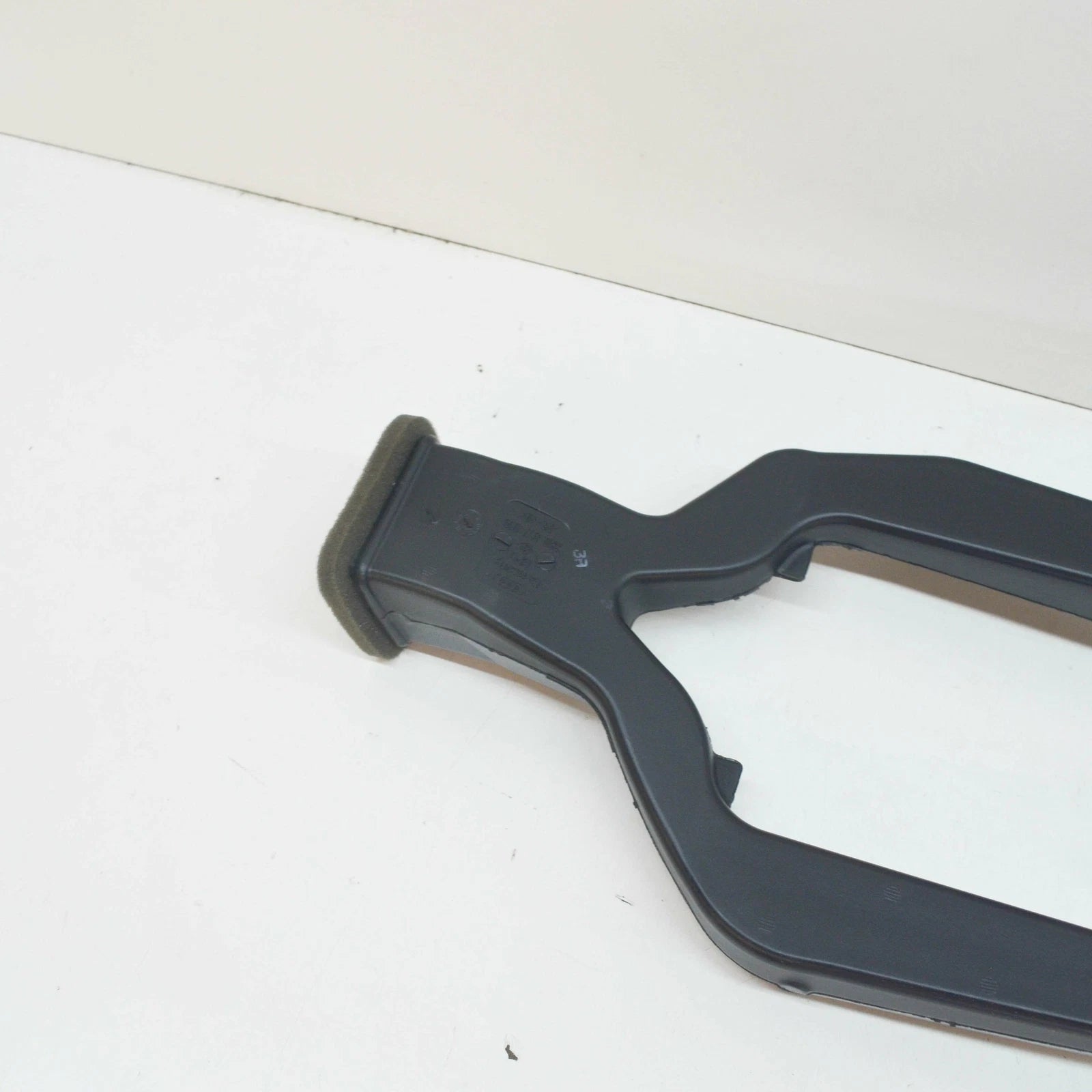 NEW AUDI A4 B8 INSTRUMENT PANEL DASH AIR DUCT 8K0857039 ORIGINAL