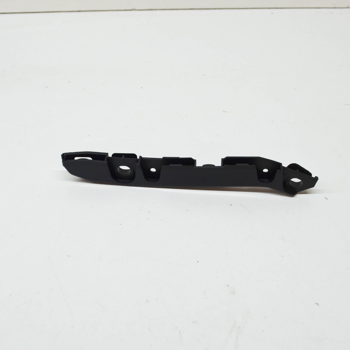 NEW MB E C238 FRONT BUMPER LEFT WHEEL ARCH MOUNTING RAIL A2388856300 ORIGINAL