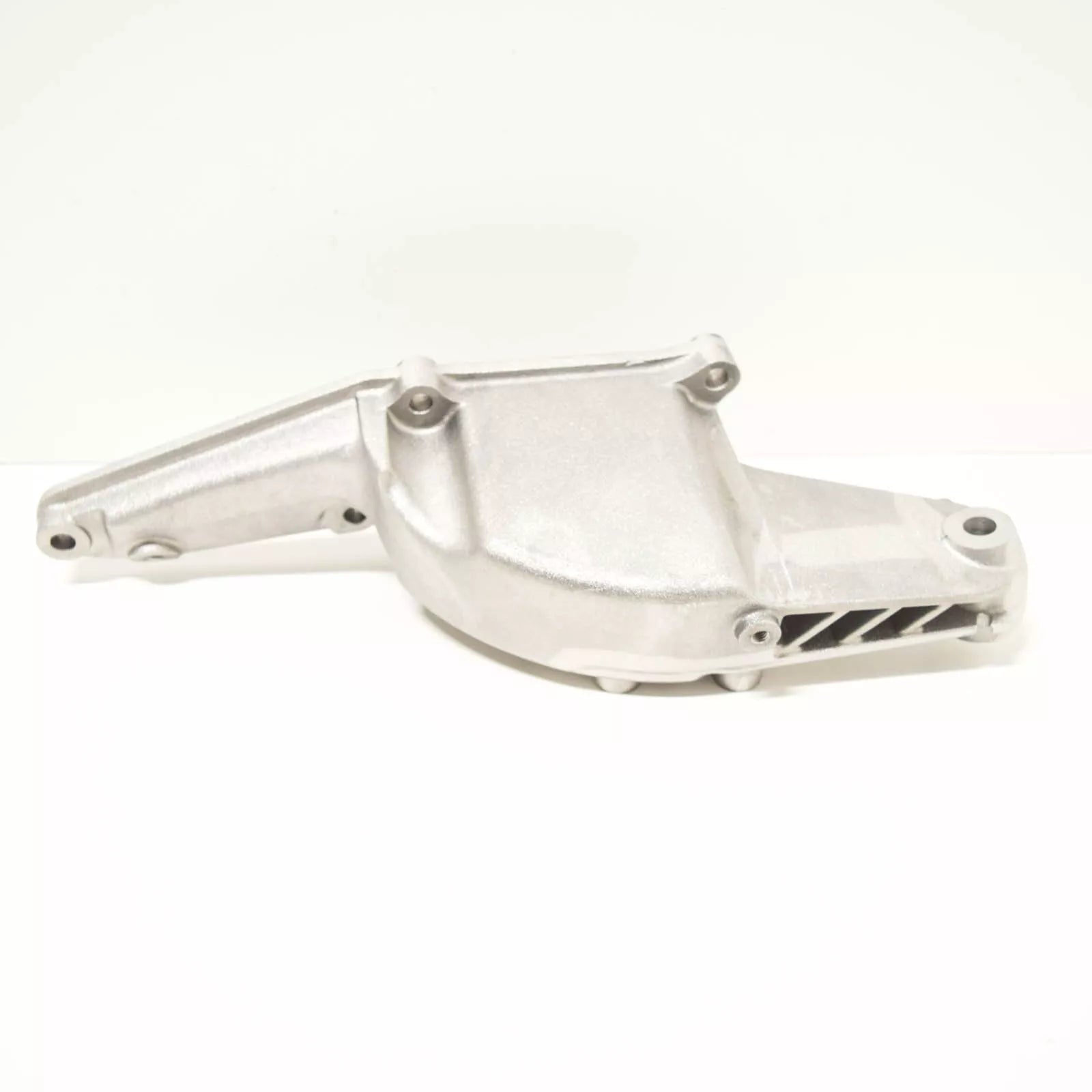 NEW MERCEDES BENZ E W210 ENGINE MOUNT BRACKET LEFT SIDE A1132231304 ORIGINAL