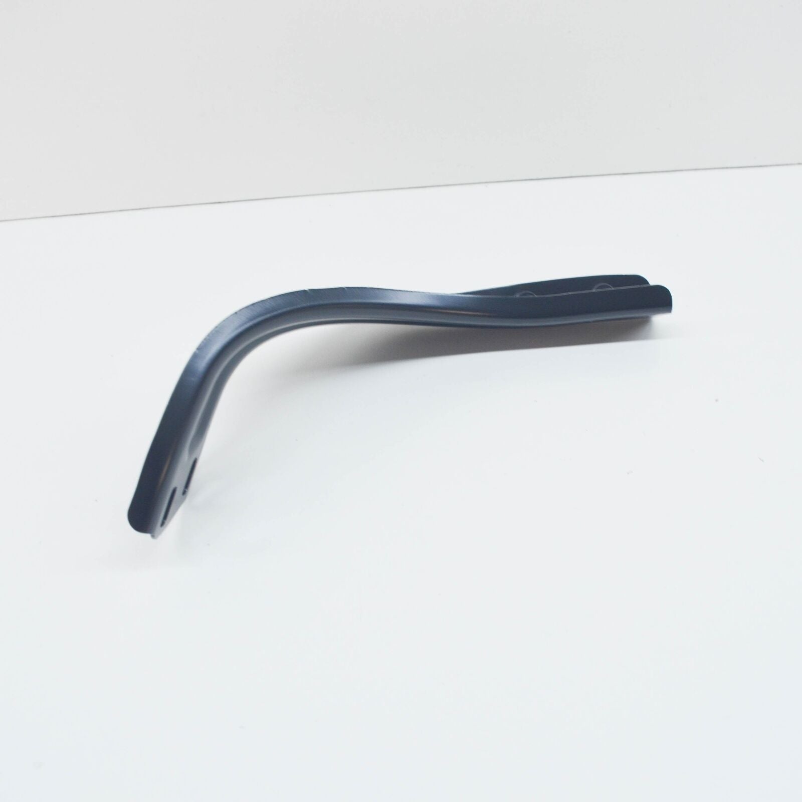 NEW MB E-CLASS W212 FRONT BUMPER RIGHT SUPPORT BRACKET A2126200285 2015 ORIGINAL