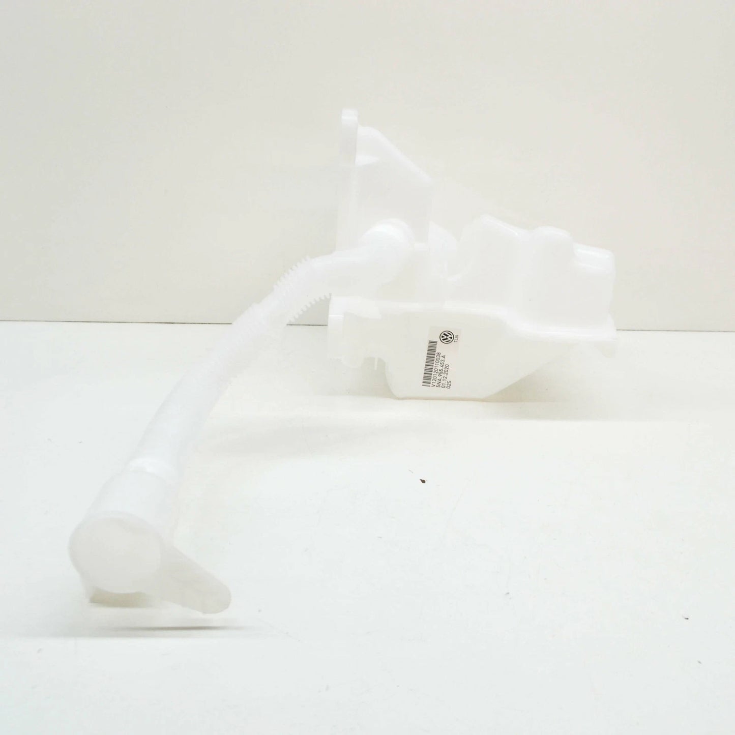 NEW VOLKSWAGEN TIGUAN AD MK2 WINDSHIELD WASHER RESERVOIR TANK 5NA955453A