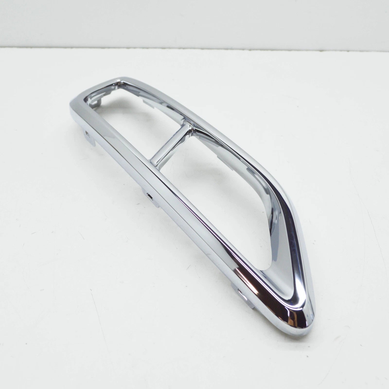 NEW VOLKSWAGEN TIGUAN AD RIGHT REAR EXHAUST TAILPIPE TRIM 5NN807834C2ZZ NW