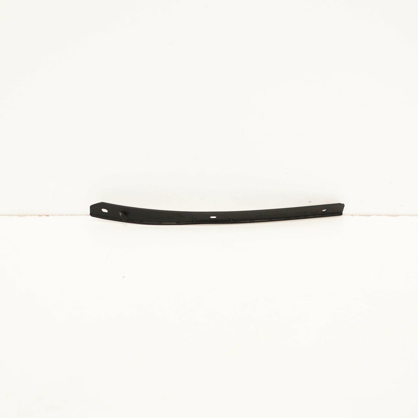 NEW AUDI A4 B9 FRONT RIGHT FENDER STONE GUARD 8W0853824B9B9 ORIGINAL