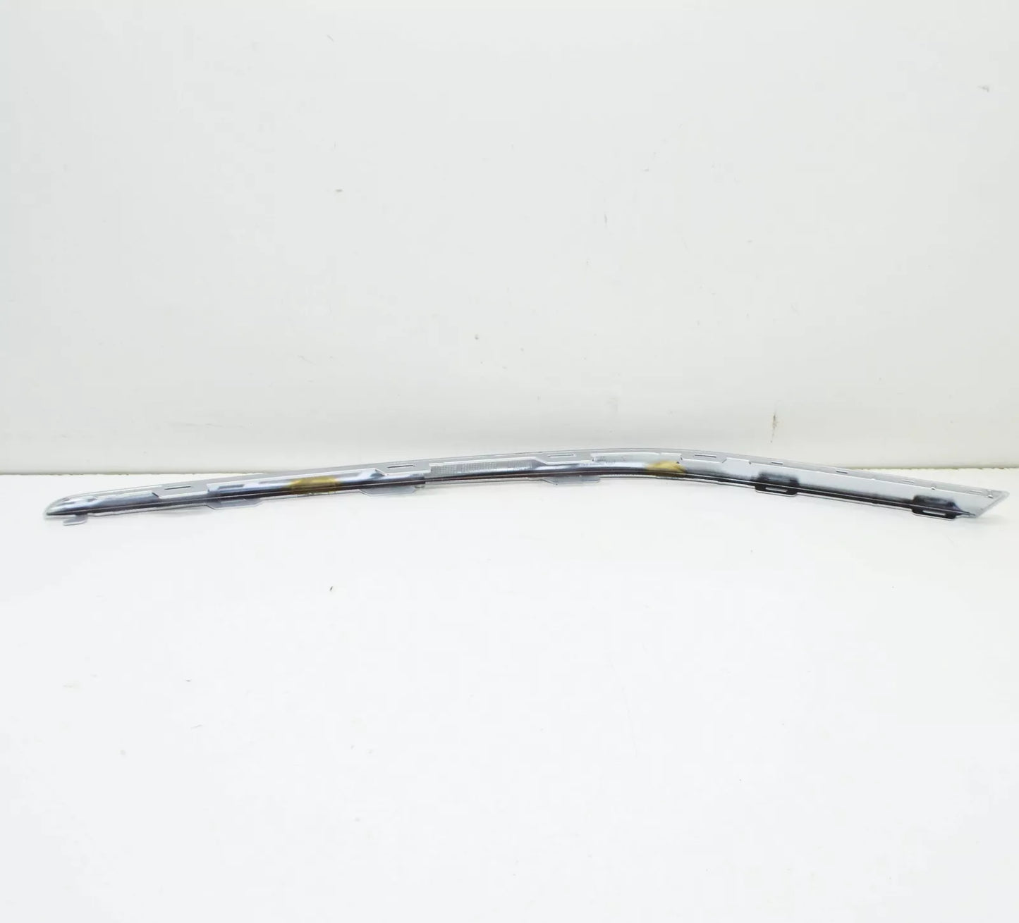 NEW VOLKSWAGEN PHAETON 3D FRONT RIGHT BUMPER MOLDING STRIP 3D0807718G2ZZ