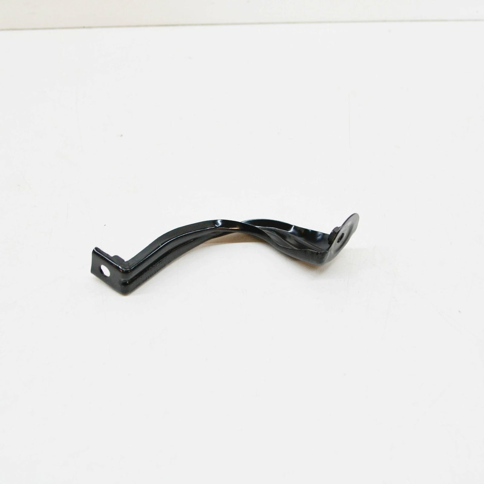 NEW VOLKSWAGEN BEETLE 9C1 FRONT LEFT FENDER BRACKET 1C0821227G