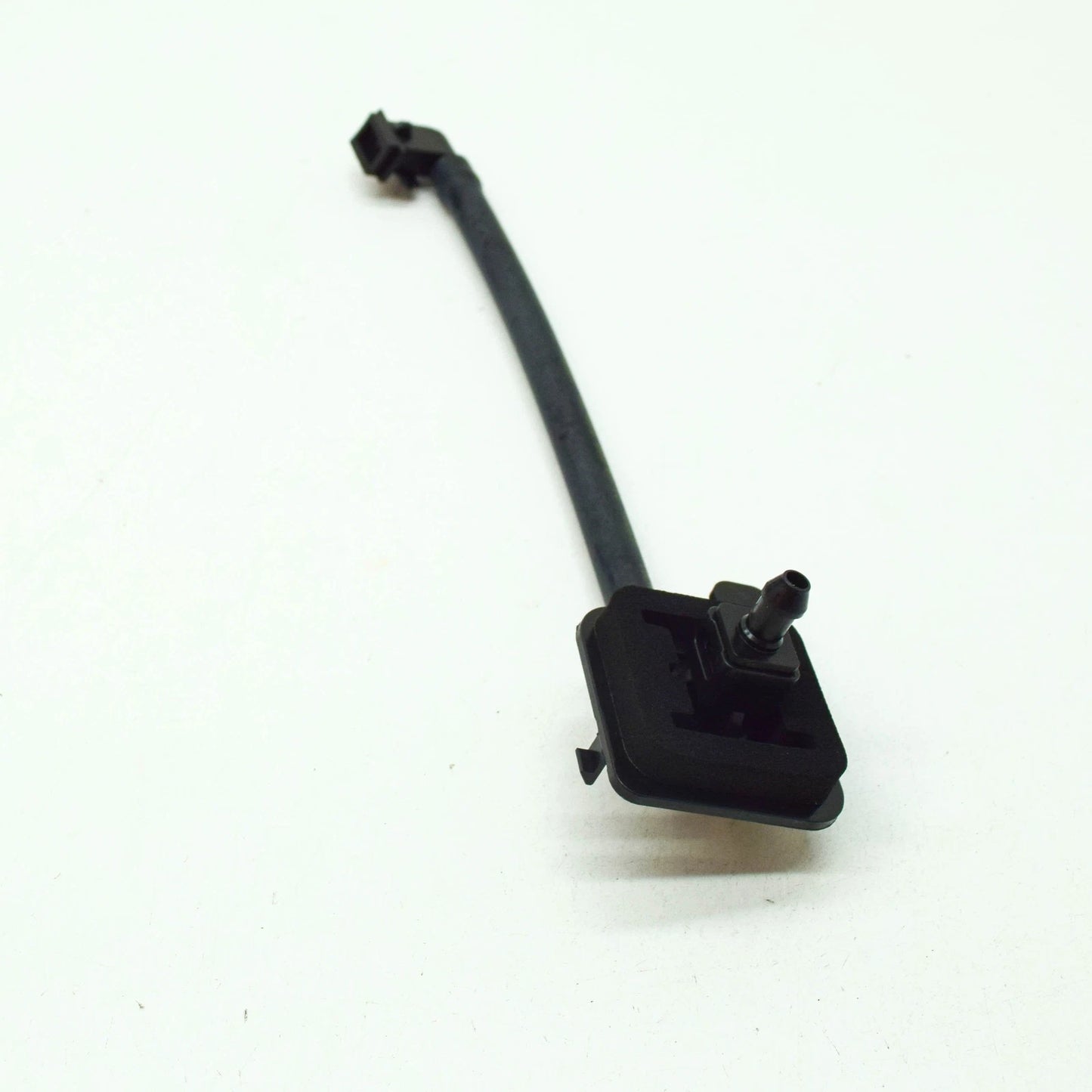 NEW MB GLS X167 REAR LUGGAGE DOOR WINDOW SPRAY NOZZLE A1678609301 ORIGINAL