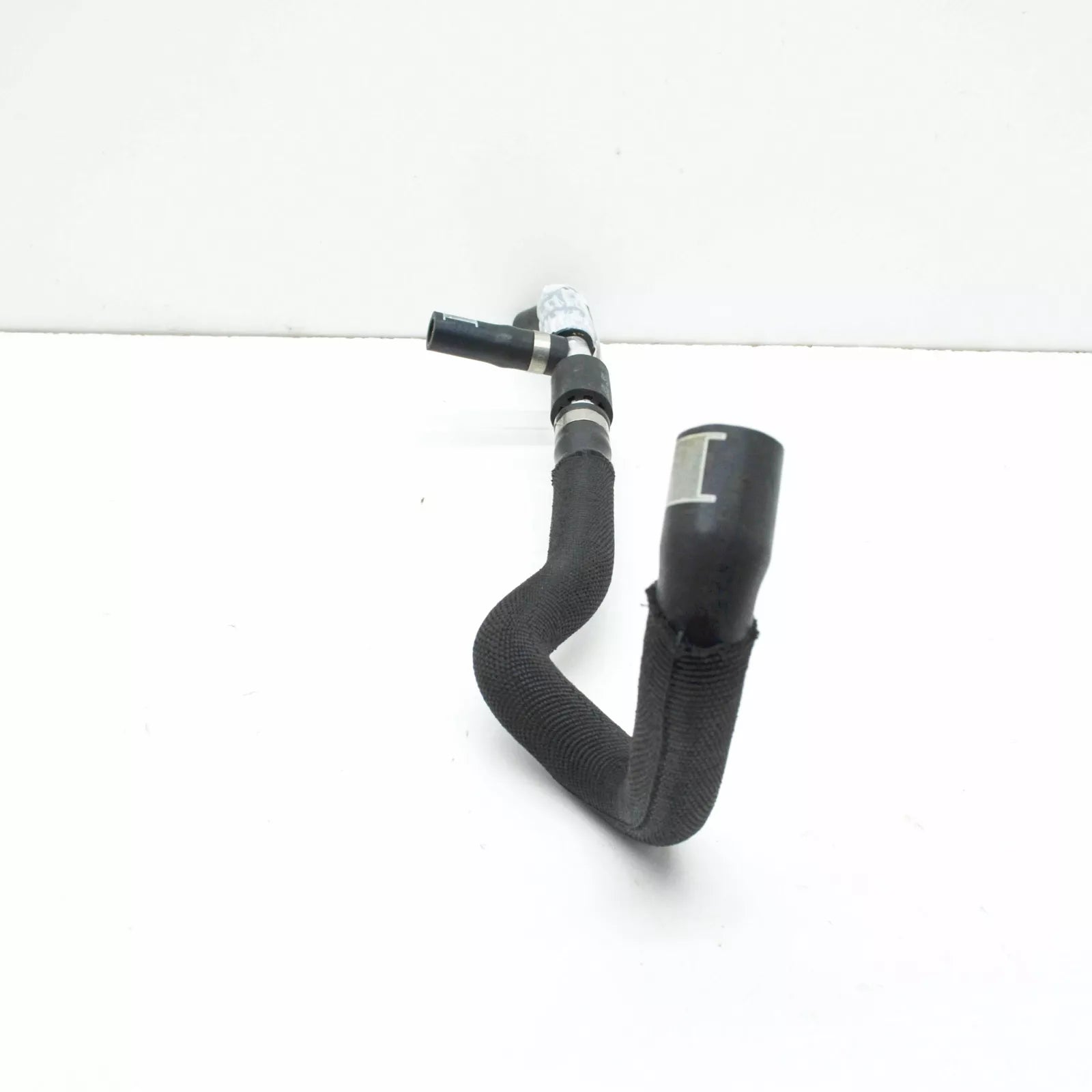 NEW AUDI RS4 AVANT B8 ENGINE COOLANT PIPE HOSE 8K0121444A