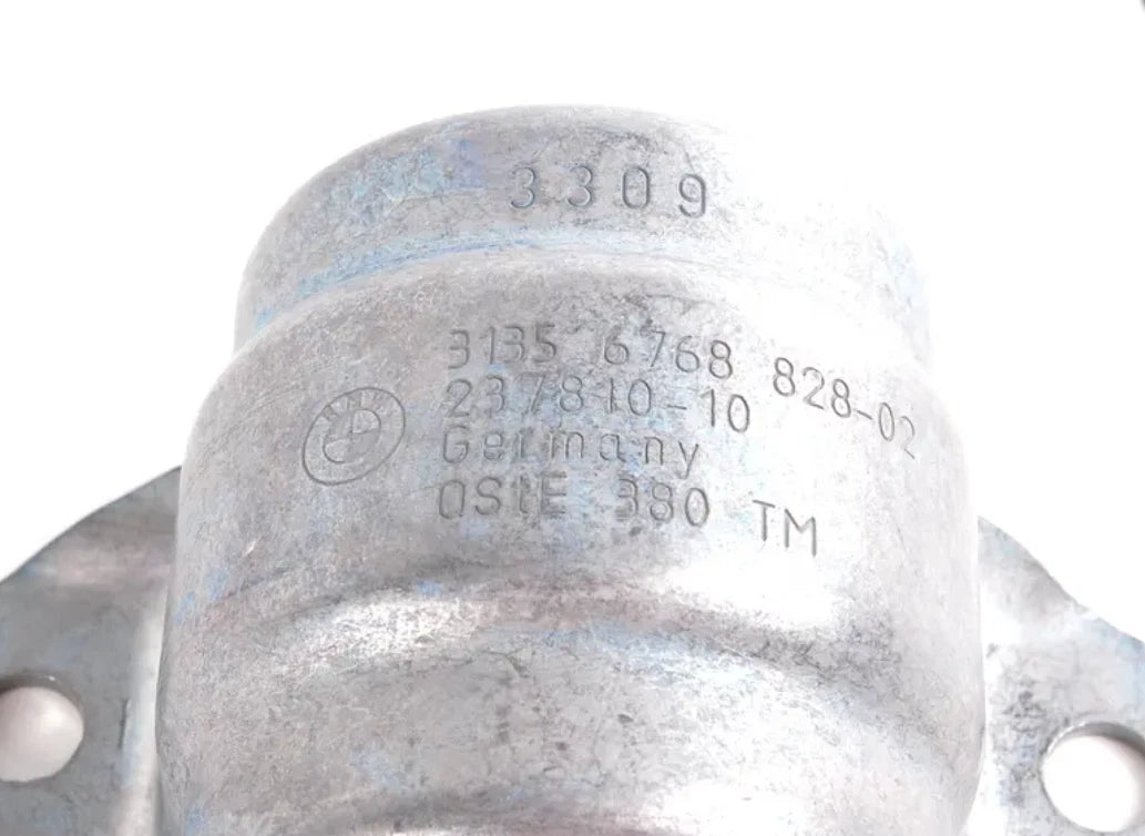 NEW BMW 1 CABRIO E88 FRONT SWAY BAR SUPPORT BRACKET 31356768828 6768828 ORIGINAL