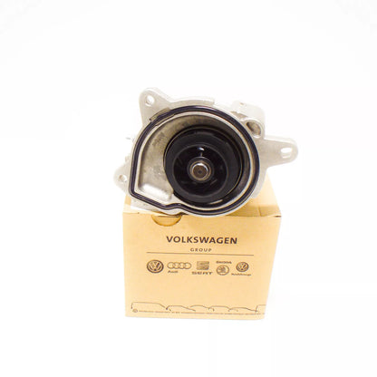 NEW AUDI A1 8X COOLANT PUMP 03F121004E ORIGINAL